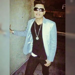 Meet your Posher, Kevin